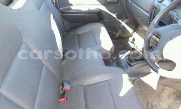 Acheter Occasion Voiture Isuzu KB Blanc à Hlotse, Leribe Acheter Occasion Voiture Isuzu KB Blanc à Hlotse, Leribe
