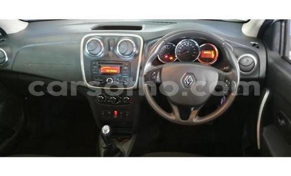 Sayi Na hannu Renault Sandero White Mota in Maseru a Maseru Sayi Na hannu Renault Sandero White Mota in Maseru a Maseru