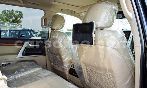 Acheter Neuf Voiture Toyota Land Cruiser Noir à Butha Buthe, Butha-Buthe Acheter Neuf Voiture Toyota Land Cruiser Noir à Butha Buthe, Butha-Buthe