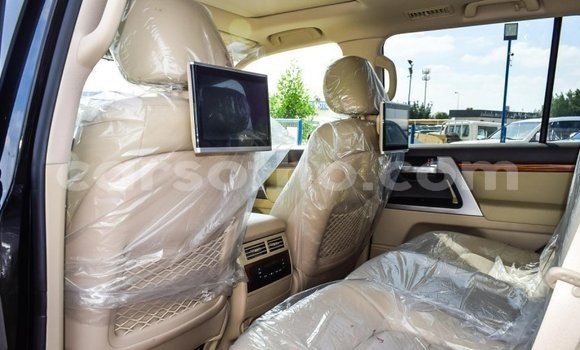 Acheter Neuf Voiture Toyota Land Cruiser Noir à Butha Buthe, Butha-Buthe Acheter Neuf Voiture Toyota Land Cruiser Noir à Butha Buthe, Butha-Buthe