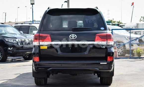 Acheter Neuf Voiture Toyota Land Cruiser Noir à Butha Buthe, Butha-Buthe Acheter Neuf Voiture Toyota Land Cruiser Noir à Butha Buthe, Butha-Buthe