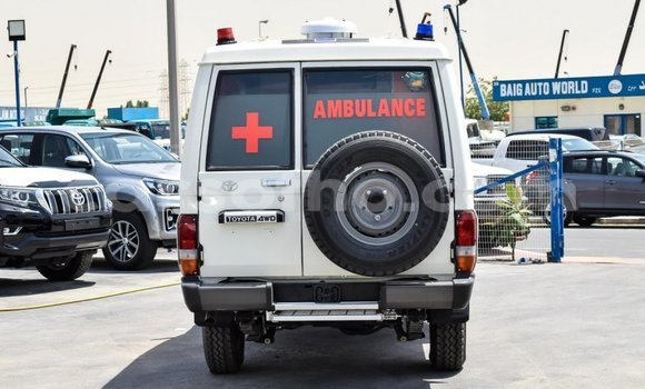 Acheter Neuf Voiture Toyota Land Cruiser Blanc à Butha Buthe, Butha-Buthe Acheter Neuf Voiture Toyota Land Cruiser Blanc à Butha Buthe, Butha-Buthe