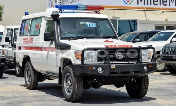 Acheter Neuf Voiture Toyota Land Cruiser Blanc à Butha Buthe, Butha-Buthe Acheter Neuf Voiture Toyota Land Cruiser Blanc à Butha Buthe, Butha-Buthe