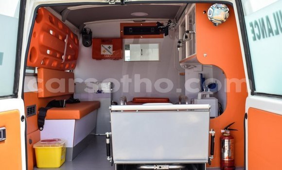 Acheter Neuf Voiture Toyota Land Cruiser Blanc à Butha Buthe, Butha-Buthe Acheter Neuf Voiture Toyota Land Cruiser Blanc à Butha Buthe, Butha-Buthe