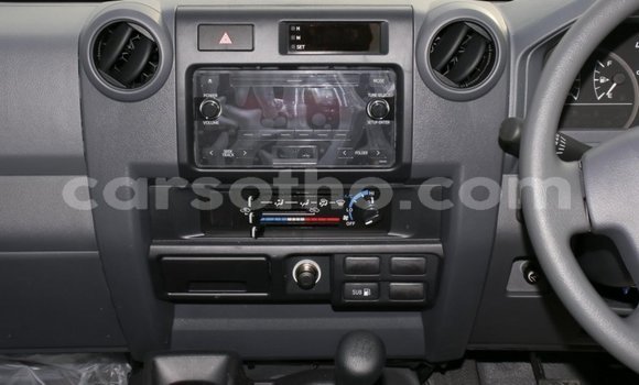 Acheter Neuf Voiture Toyota Land Cruiser Blanc à Butha Buthe, Butha-Buthe Acheter Neuf Voiture Toyota Land Cruiser Blanc à Butha Buthe, Butha-Buthe