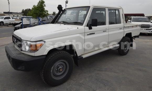 Acheter Neuf Voiture Toyota Land Cruiser Blanc à Butha Buthe, Butha-Buthe Acheter Neuf Voiture Toyota Land Cruiser Blanc à Butha Buthe, Butha-Buthe