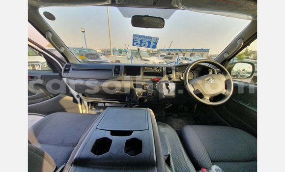 Acheter Neuf Voiture Toyota Hiace Blanc à Butha Buthe, Butha-Buthe Acheter Neuf Voiture Toyota Hiace Blanc à Butha Buthe, Butha-Buthe