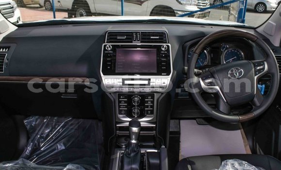 Acheter Neuf Voiture Toyota Prado Noir à Butha Buthe, Butha-Buthe Acheter Neuf Voiture Toyota Prado Noir à Butha Buthe, Butha-Buthe