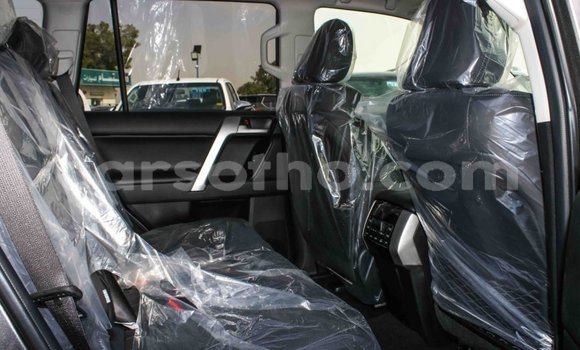 Acheter Neuf Voiture Toyota Prado Noir à Butha Buthe, Butha-Buthe Acheter Neuf Voiture Toyota Prado Noir à Butha Buthe, Butha-Buthe