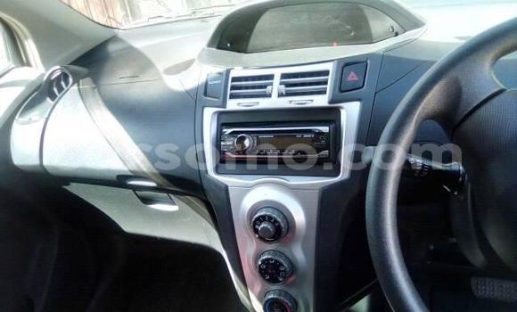 اشتري مستعمل Toyota Vitz Silver سيارة في Maseru في Maseru اشتري مستعمل Toyota Vitz Silver سيارة في Maseru في Maseru
