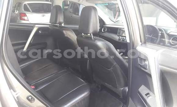 Acheter Occasion Voiture Toyota RAV4 Marron à Maputsoa, Leribe Acheter Occasion Voiture Toyota RAV4 Marron à Maputsoa, Leribe
