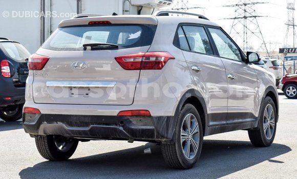Sayi Imported Hyundai Creta Beige Mota in Import - Dubai a Maseru Sayi Imported Hyundai Creta Beige Mota in Import - Dubai a Maseru