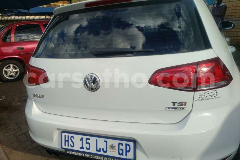 Big with watermark vw golf hatch golf vii 1 4 tsi comfortline dsg 2016 id 61900445 type main