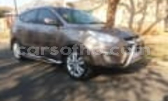 Buy Used Hyundai ix35 White Car in Mokhotlong in Berea Buy Used Hyundai ix35 White Car in Mokhotlong in Berea