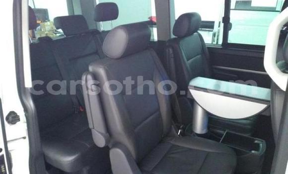 Buy Used Volkswagen Caravelle White Car in Mafeteng in Mafeteng Buy Used Volkswagen Caravelle White Car in Mafeteng in Mafeteng