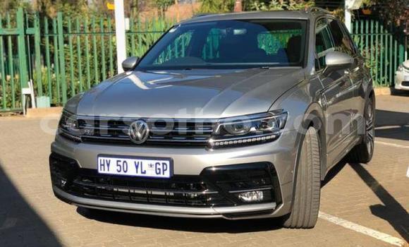 اشتري مستعمل Volkswagen Tiguan Silver سيارة في Maseru في Maseru اشتري مستعمل Volkswagen Tiguan Silver سيارة في Maseru في Maseru