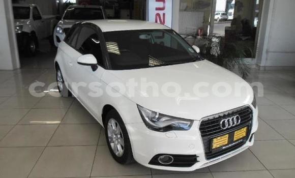 Sayi Na hannu Audi A1 White Mota in Maseru a Maseru Sayi Na hannu Audi A1 White Mota in Maseru a Maseru