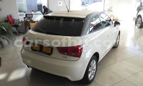 Sayi Na hannu Audi A1 White Mota in Maseru a Maseru Sayi Na hannu Audi A1 White Mota in Maseru a Maseru