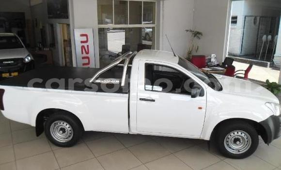 Buy Used Isuzu KB White Car in Maseru in Maseru Buy Used Isuzu KB White Car in Maseru in Maseru