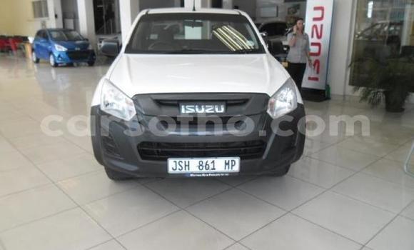 Buy Used Isuzu KB White Car in Maseru in Maseru Buy Used Isuzu KB White Car in Maseru in Maseru
