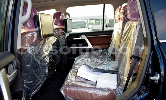 Acheter Neuf Voiture Toyota Land Cruiser Noir à Butha Buthe, Butha-Buthe Acheter Neuf Voiture Toyota Land Cruiser Noir à Butha Buthe, Butha-Buthe