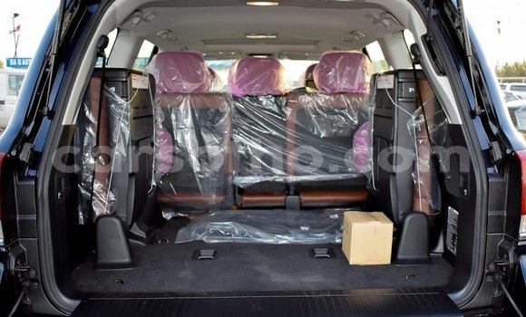 Acheter Neuf Voiture Toyota Land Cruiser Noir à Butha Buthe, Butha-Buthe Acheter Neuf Voiture Toyota Land Cruiser Noir à Butha Buthe, Butha-Buthe