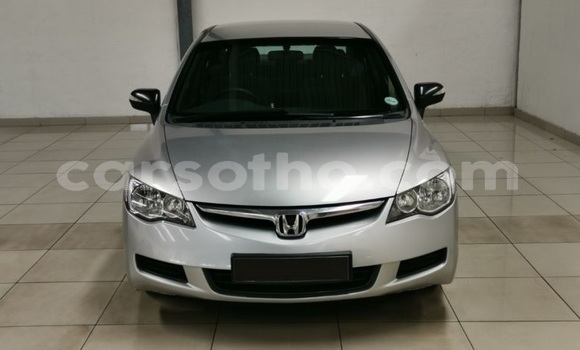 Sayi Na hannu Honda Civic Silver Mota in Maseru a Maseru Sayi Na hannu Honda Civic Silver Mota in Maseru a Maseru