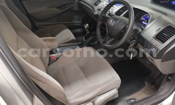 Sayi Na hannu Honda Civic Silver Mota in Maseru a Maseru Sayi Na hannu Honda Civic Silver Mota in Maseru a Maseru