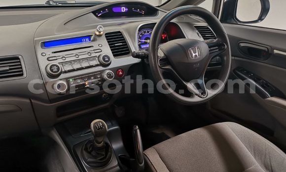 Sayi Na hannu Honda Civic Silver Mota in Maseru a Maseru Sayi Na hannu Honda Civic Silver Mota in Maseru a Maseru