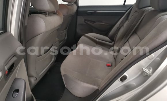 Sayi Na hannu Honda Civic Silver Mota in Maseru a Maseru Sayi Na hannu Honda Civic Silver Mota in Maseru a Maseru