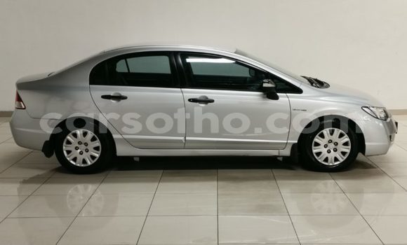 Sayi Na hannu Honda Civic Silver Mota in Maseru a Maseru Sayi Na hannu Honda Civic Silver Mota in Maseru a Maseru