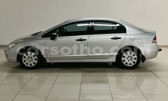 Sayi Na hannu Honda Civic Silver Mota in Maseru a Maseru Sayi Na hannu Honda Civic Silver Mota in Maseru a Maseru