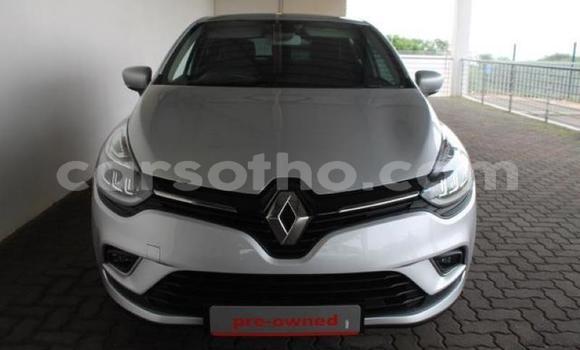 Sayi Na hannu Renault Clio Silver Mota in Maputsoa a Leribe Sayi Na hannu Renault Clio Silver Mota in Maputsoa a Leribe