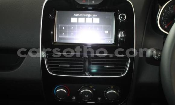 Sayi Na hannu Renault Clio Silver Mota in Maputsoa a Leribe Sayi Na hannu Renault Clio Silver Mota in Maputsoa a Leribe