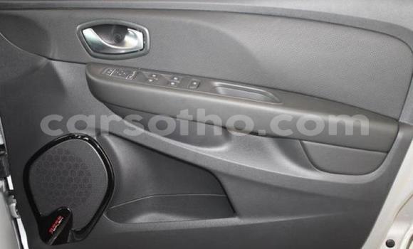 Sayi Na hannu Renault Clio Silver Mota in Maputsoa a Leribe Sayi Na hannu Renault Clio Silver Mota in Maputsoa a Leribe