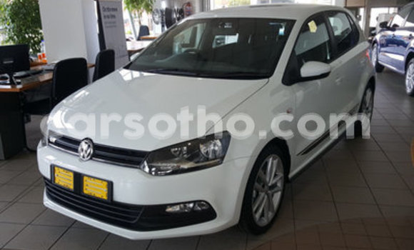 Sayi Na hannu Volkswagen Polo White Mota in Thaba–Tseka a Mafeteng Sayi Na hannu Volkswagen Polo White Mota in Thaba–Tseka a Mafeteng