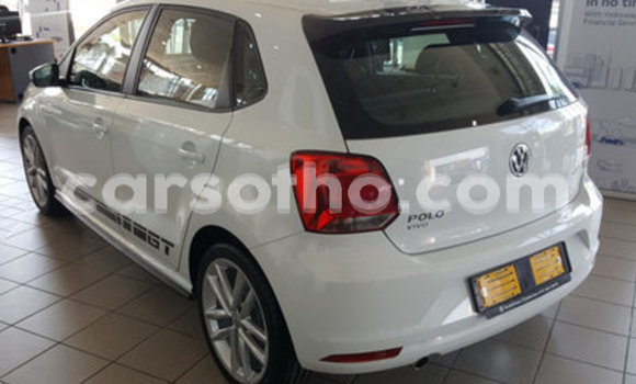 Sayi Na hannu Volkswagen Polo White Mota in Thaba–Tseka a Mafeteng Sayi Na hannu Volkswagen Polo White Mota in Thaba–Tseka a Mafeteng
