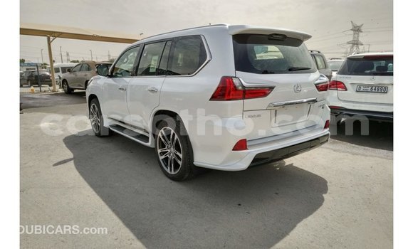 اشتري Imported Lexus LX Red سيارة في Import - Dubai في Maseru اشتري Imported Lexus LX Red سيارة في Import - Dubai في Maseru