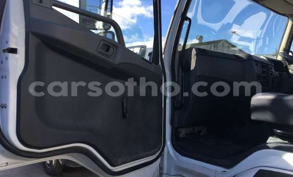 اشتري مستعمل Mitsubishi Van White شاحنة في Mohale's Hoek في Mohale's Hoek اشتري مستعمل Mitsubishi Van White شاحنة في Mohale's Hoek في Mohale's Hoek