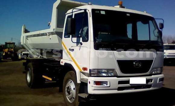 اشتري مستعمل Nissan UD White شاحنة في Mohale's Hoek في Mohale's Hoek اشتري مستعمل Nissan UD White شاحنة في Mohale's Hoek في Mohale's Hoek