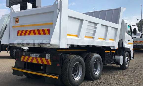 اشتري مستعمل Nissan UD White شاحنة في Mohale's Hoek في Mohale's Hoek اشتري مستعمل Nissan UD White شاحنة في Mohale's Hoek في Mohale's Hoek