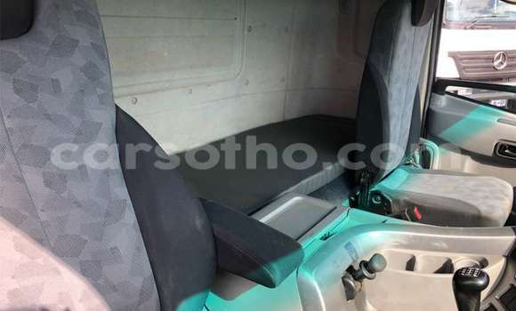 اشتري مستعمل Nissan UD White شاحنة في Mohale's Hoek في Mohale's Hoek اشتري مستعمل Nissan UD White شاحنة في Mohale's Hoek في Mohale's Hoek