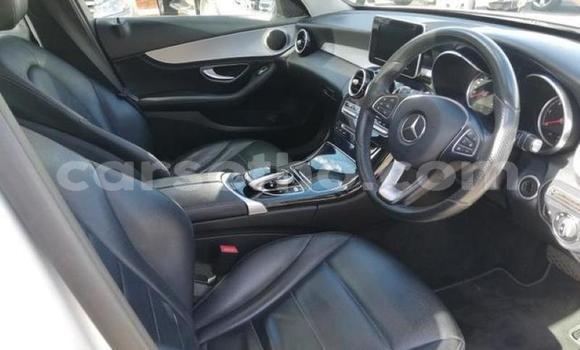 Sayi Na hannu Mercedes-Benz C–Class Silver Mota in Maputsoe a Leribe Sayi Na hannu Mercedes-Benz C–Class Silver Mota in Maputsoe a Leribe