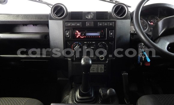 Acheter Occasion Voiture Land Rover Defender Bleu à Maseru, Maseru Acheter Occasion Voiture Land Rover Defender Bleu à Maseru, Maseru