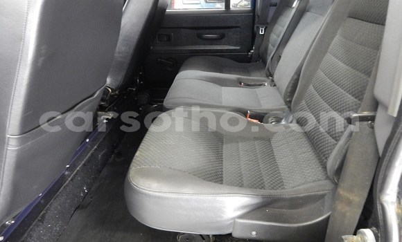Acheter Occasion Voiture Land Rover Defender Bleu à Maseru, Maseru Acheter Occasion Voiture Land Rover Defender Bleu à Maseru, Maseru