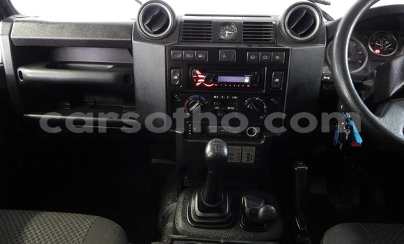 Acheter Occasion Voiture Land Rover Defender Bleu à Maseru, Maseru Acheter Occasion Voiture Land Rover Defender Bleu à Maseru, Maseru