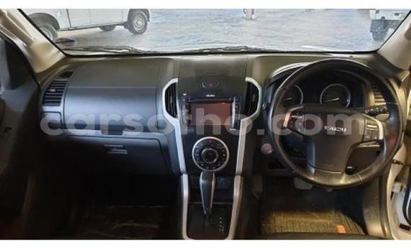 Acheter Occasion Voiture Isuzu KB Blanc à Maseru, Maseru Acheter Occasion Voiture Isuzu KB Blanc à Maseru, Maseru