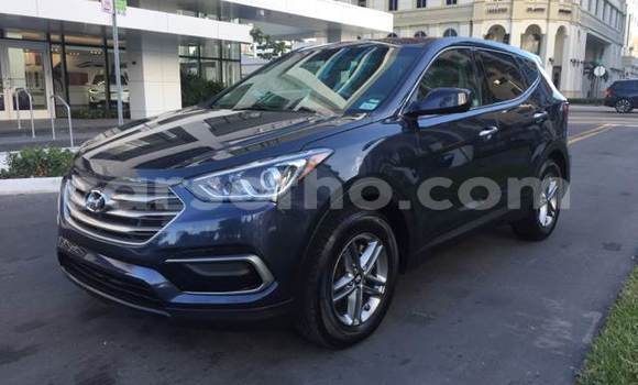 Sayi Na hannu Hyundai Santa Fe Black Mota in Maseru a Maseru