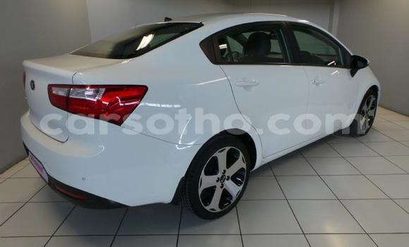 Acheter Occasion Voiture Kia Rio Blanc à Maseru, Maseru Acheter Occasion Voiture Kia Rio Blanc à Maseru, Maseru