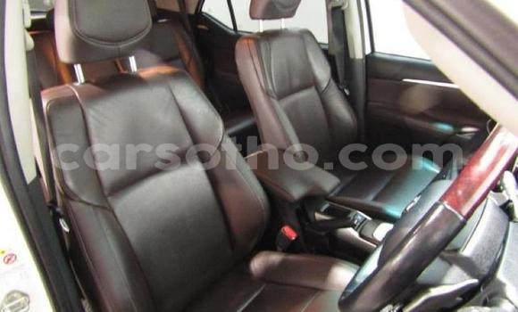Acheter Occasion Voiture Toyota Fortuner Blanc à Maseru, Maseru Acheter Occasion Voiture Toyota Fortuner Blanc à Maseru, Maseru
